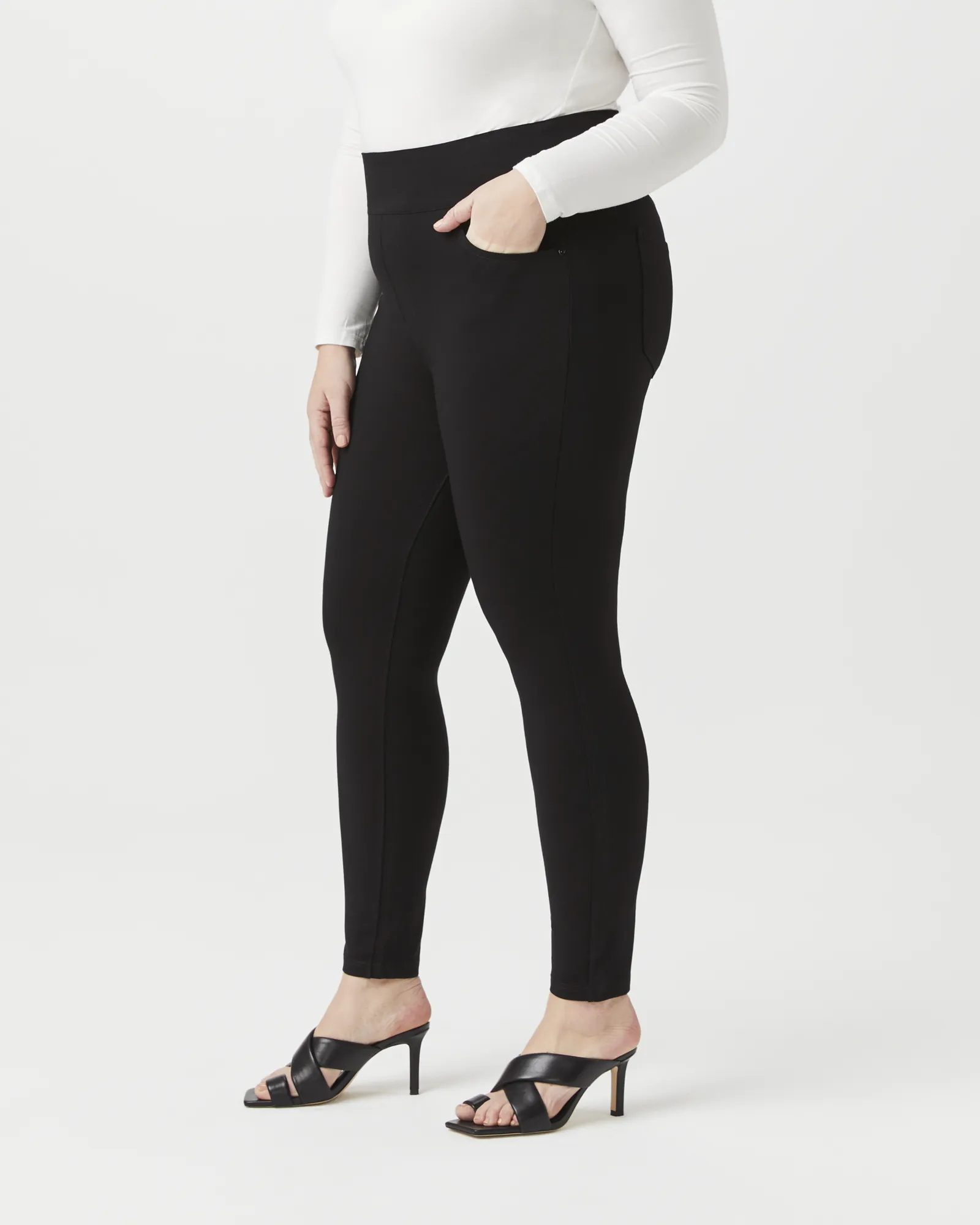Brianna Ankle Pant | Black