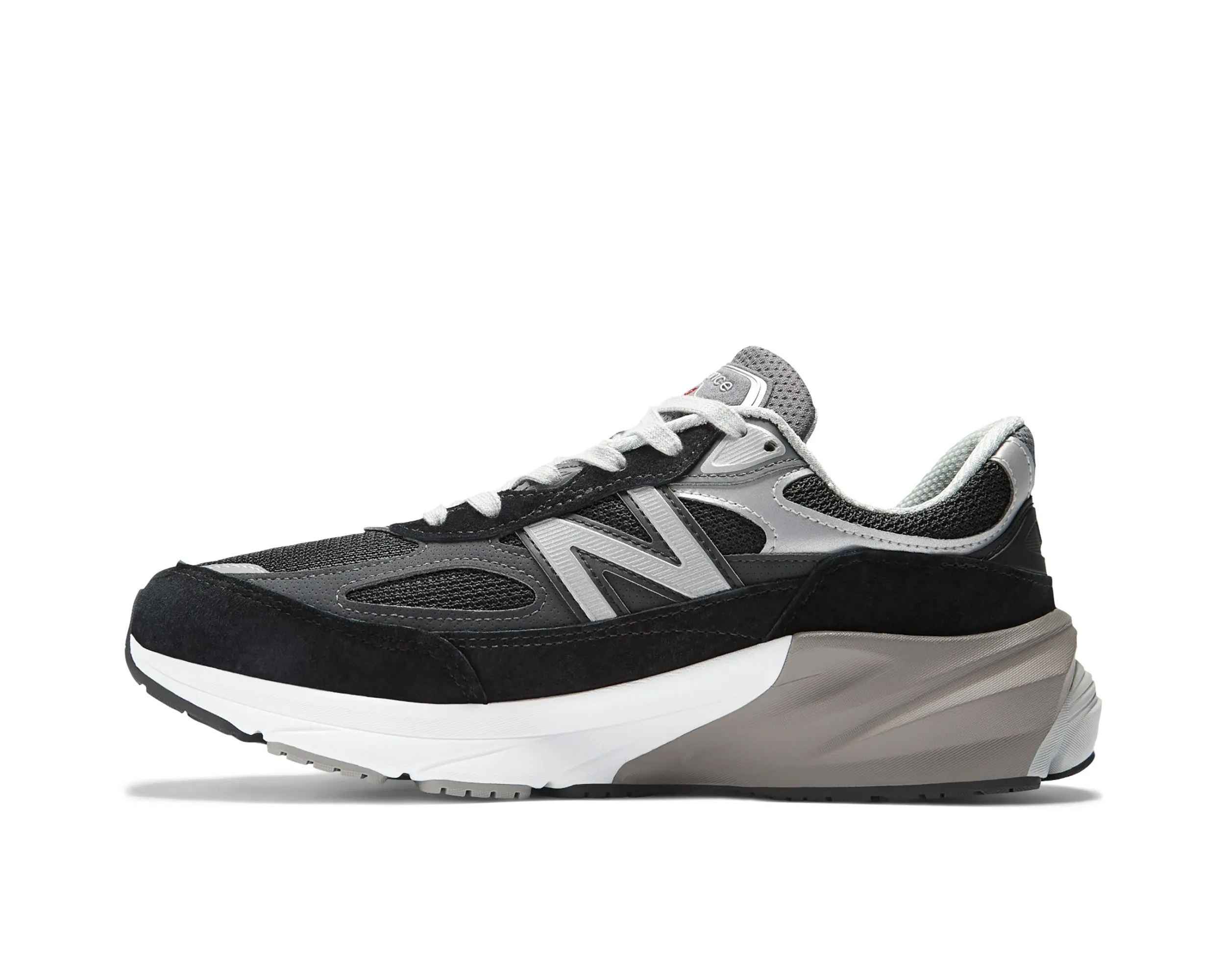 Men`s M990v6 Sneaker