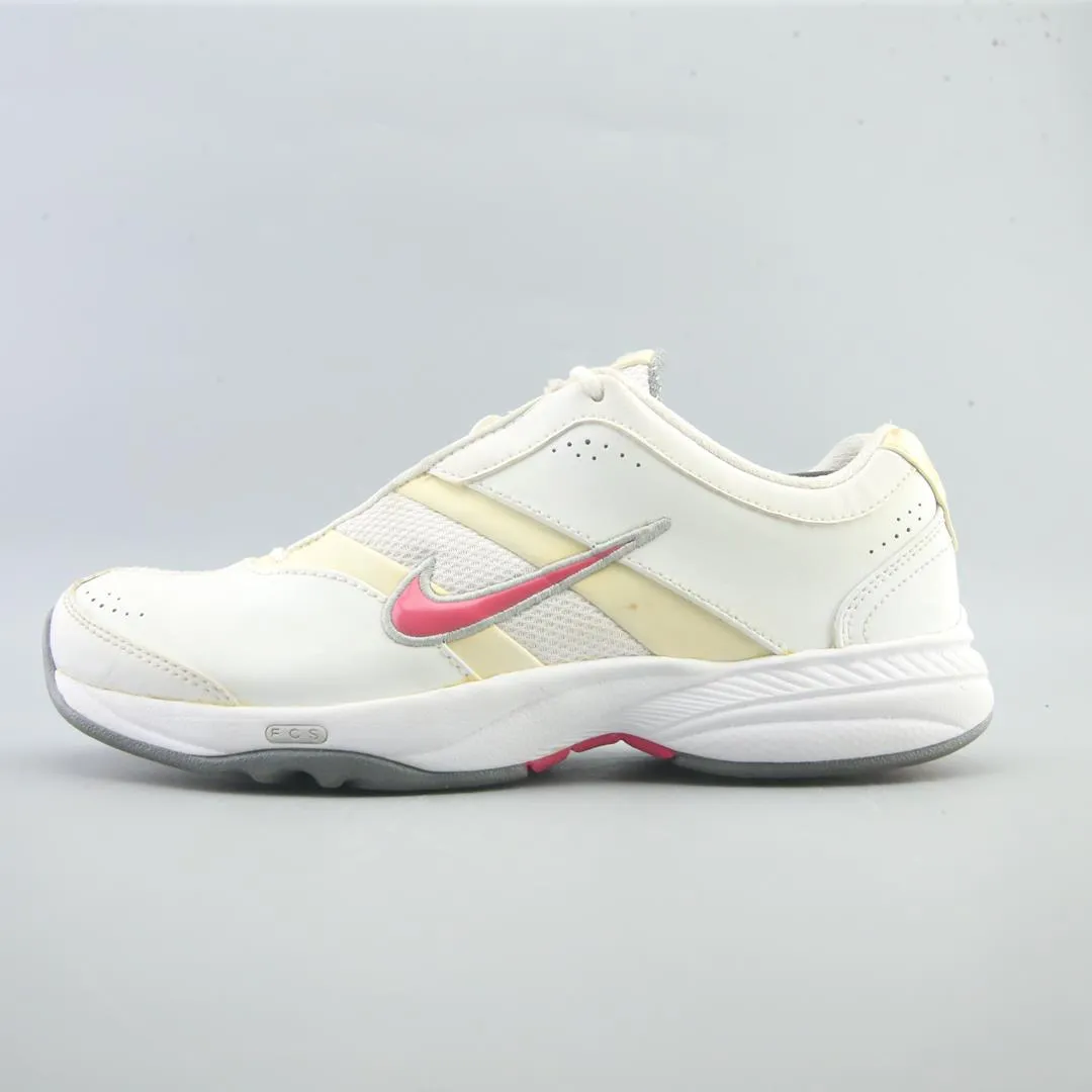 NIKE STEADY 7