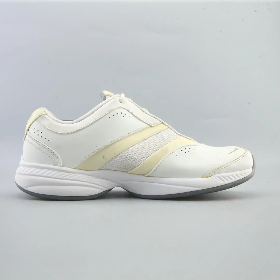 NIKE STEADY 7