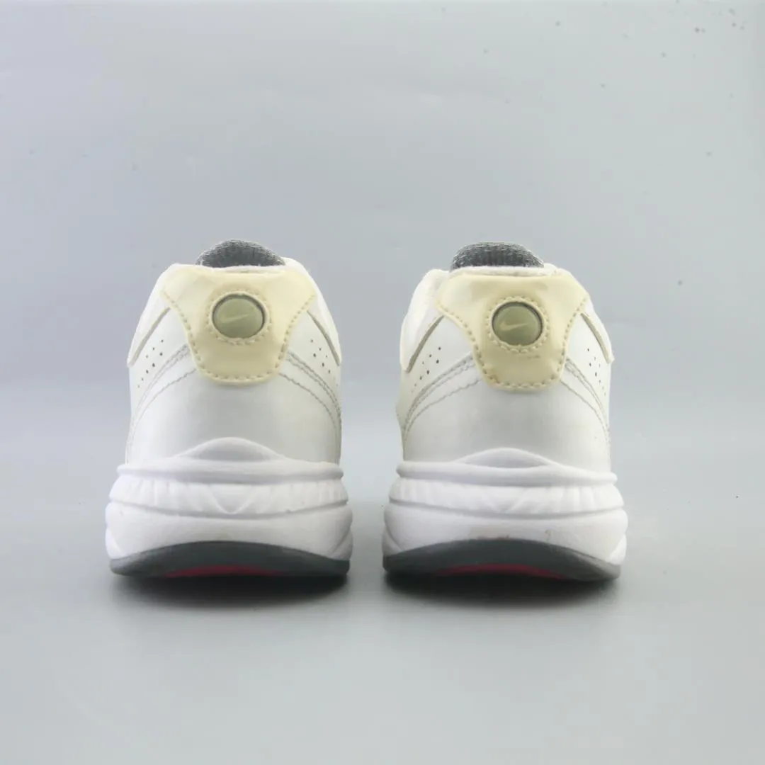 NIKE STEADY 7