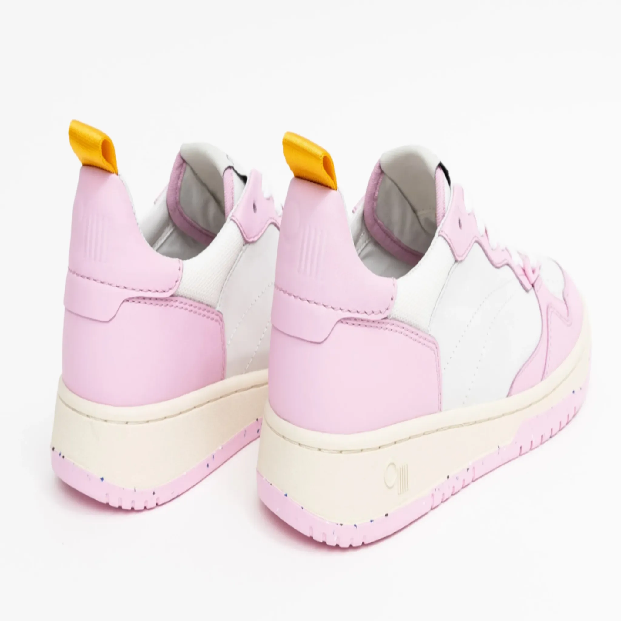 Oncept Phoenix Sneaker - Orchid