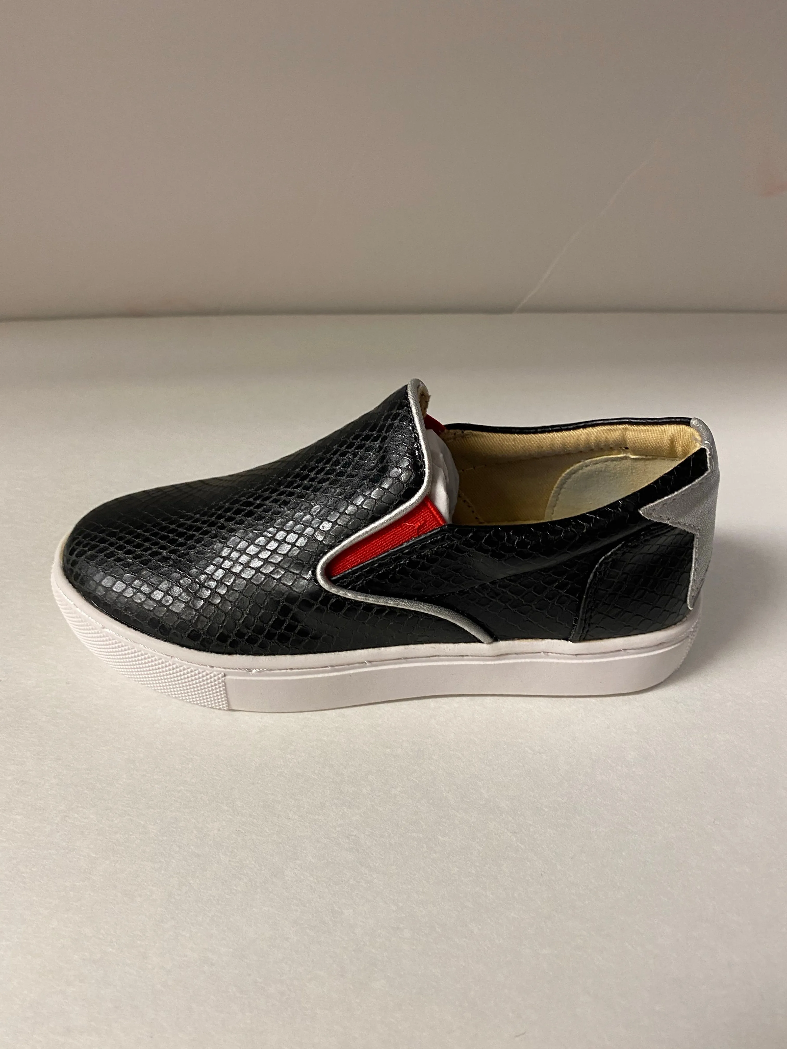 SALE Villa 118 Mandy Textured Leather Silver Trimmed Slip On Sneaker