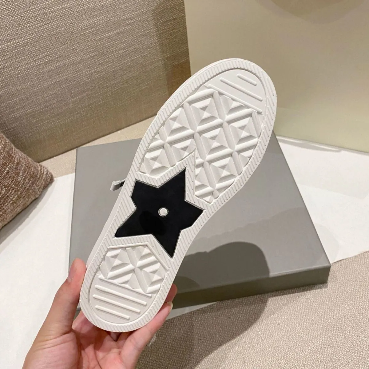 SE886 Walk'n'DR Sneaker / Size4-10