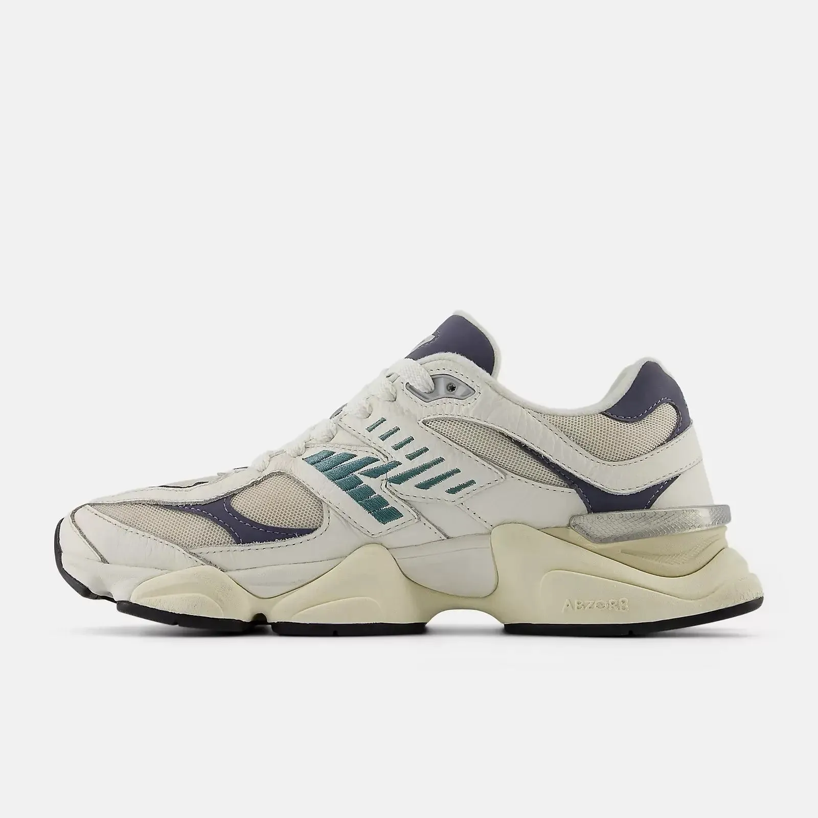 U9060ESD - White/Green (Evolved Sportswear)