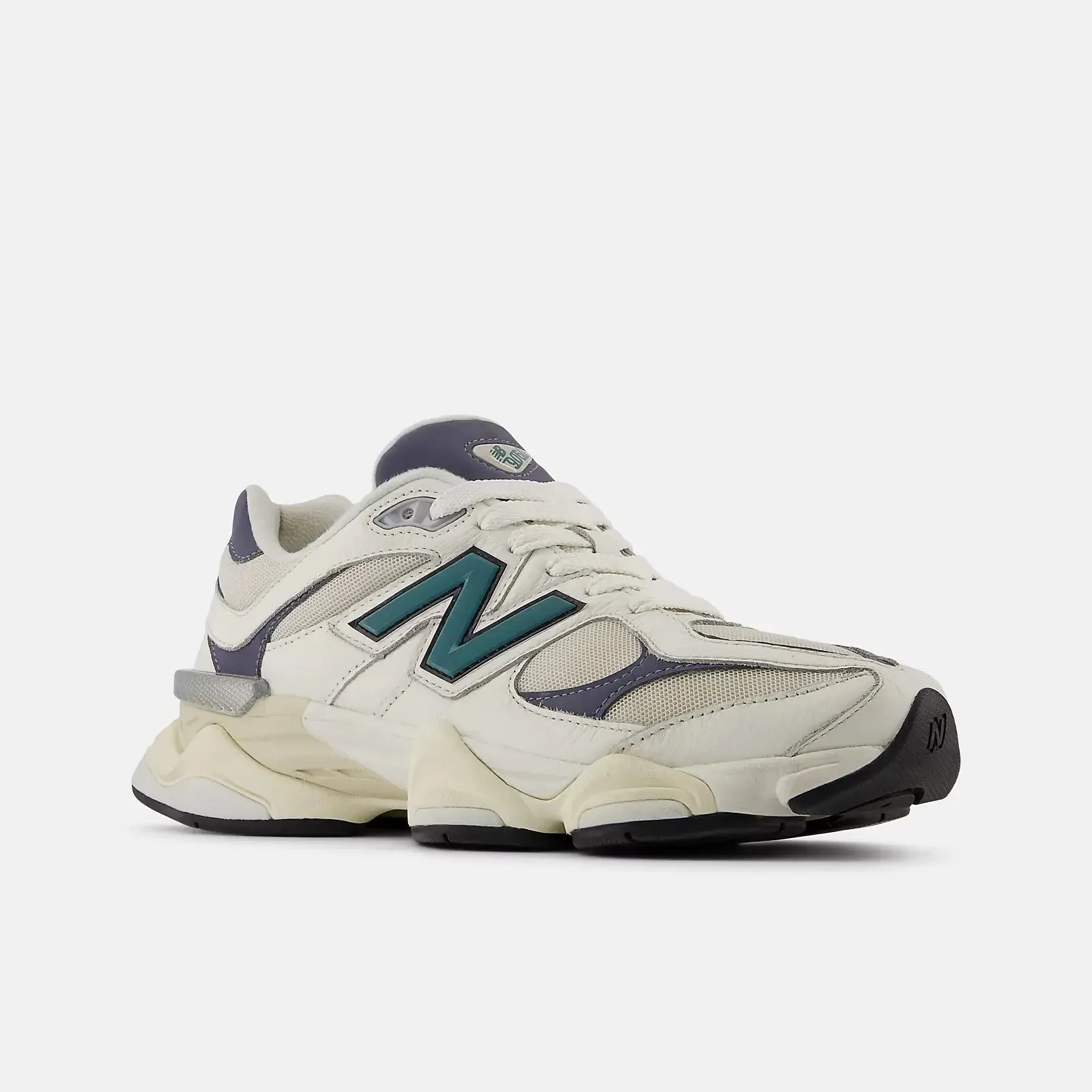 U9060ESD - White/Green (Evolved Sportswear)